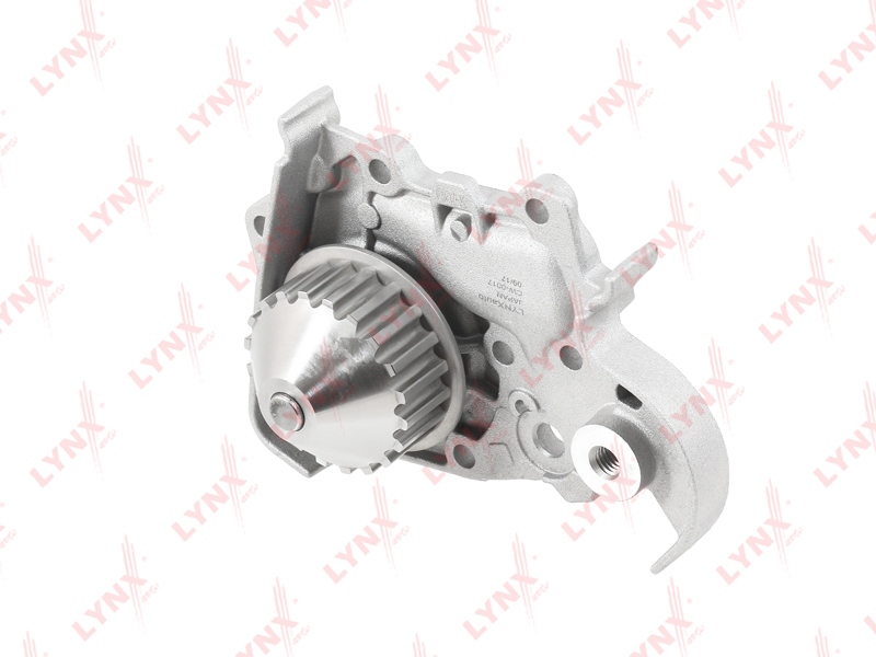 Насос водяной LYNXauto CW-0017