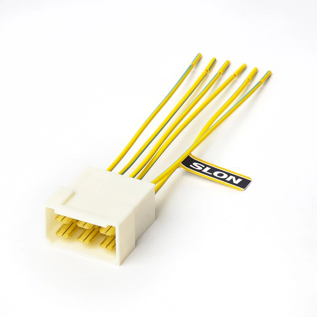 КОЛОДКА РАЗЪЕМОВ (6-КОНТАКТ.) 6,3 С ПРОВОДОМ (ПАПА) "SLON"