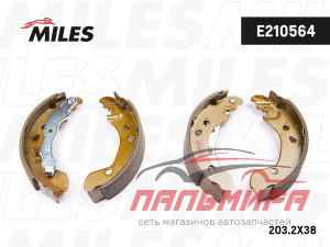 КОЛОДКИ ТОРМОЗНЫЕ БАРАБАННЫЕ E210564