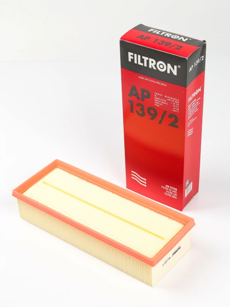 ФИЛЬТР ВОЗДУШНЫЙ VOLKSWAGEN GOLF V AUDI A3 03-