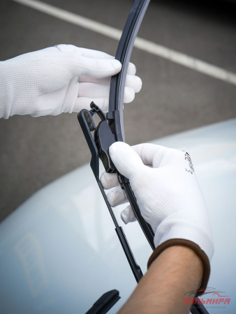 ЩЕТКА СТЕКЛООЧИСТИТЕЛЯ 55СМ. ,БЕСКАРКАСНАЯ "AIRLINE"